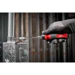 Milwaukee Tools Milwaukee 27-in-1 Ratcheting Multi-Bit Screwdriver 48-22-2904 12 Milwaukee Tools Milwaukee 27-in-1 Ratcheting Multi-Bit Screwdriver 48-22-2904 -Current Tools Sales 48 22 2904 10a