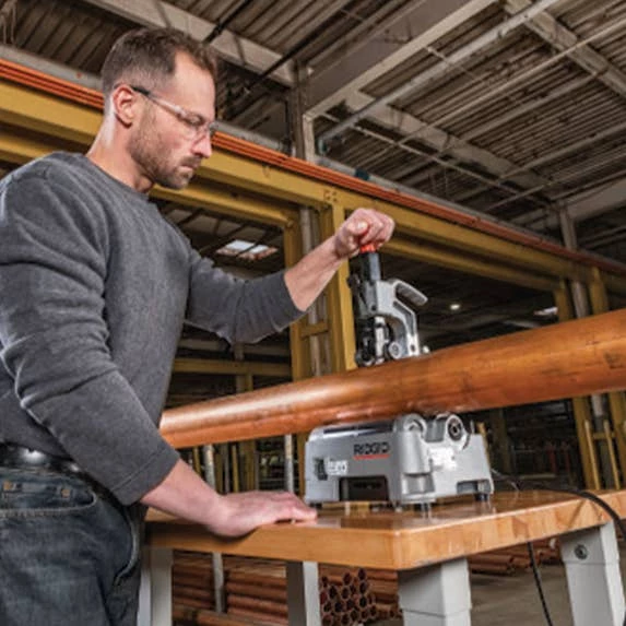 RIDGID Tools Ridgid PTC-400 1/2" - 4" Power Tubing Cutting Machine For Copper & Plastic W/ PC-116 TS Tube Stand 66138 6 RIDGID Tools Ridgid PTC-400 1/2" - 4" Power Tubing Cutting Machine For Copper & Plastic W/ PC-116 TS Tube Stand 66138 - Image 4