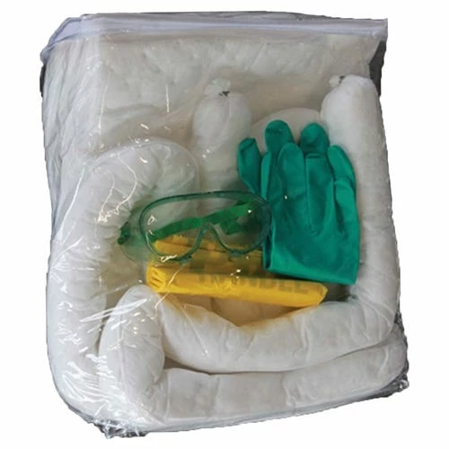 MBT Absorbents MBT Spill Kit Oil Only 15 Gallon Truck Bag Compact Melt Blown OSSK-TRK 3 MBT Absorbents MBT Spill Kit Oil Only 15 Gallon Truck Bag Compact Melt Blown OSSK-TRK